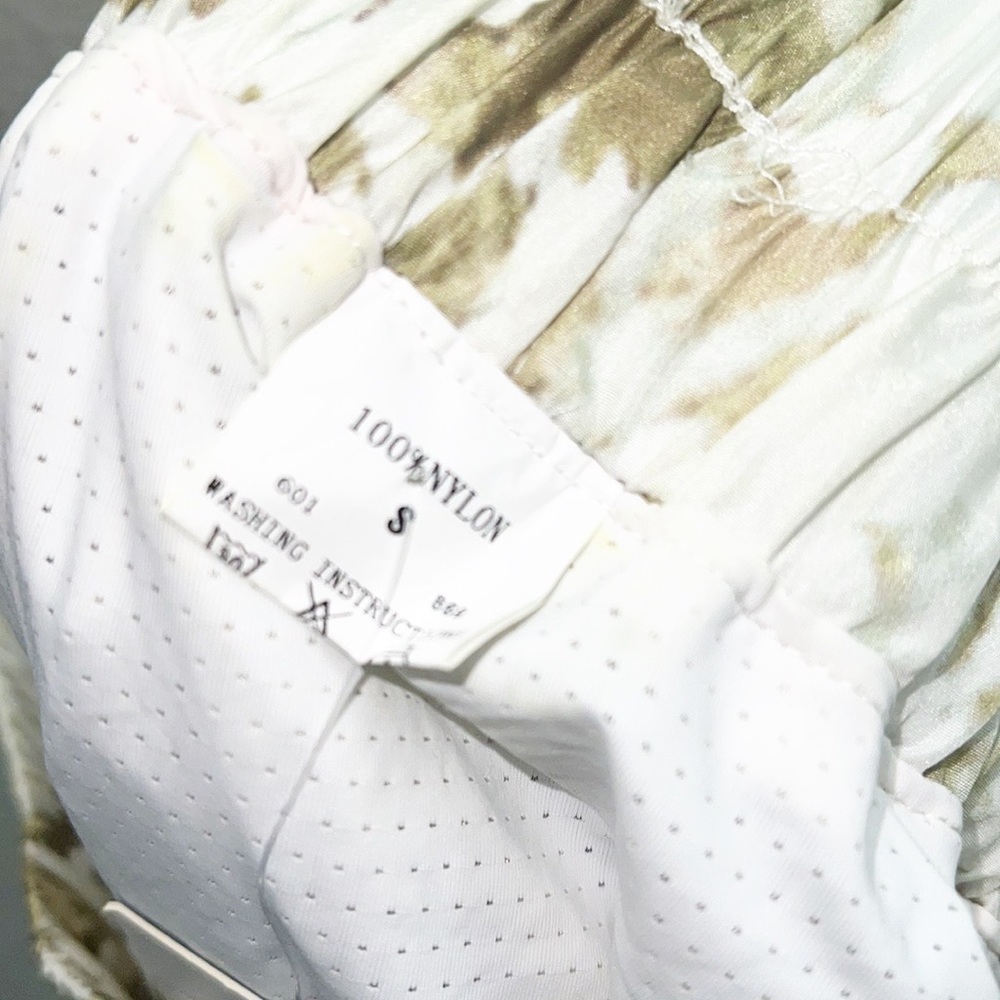 Halara Tie Dye Green And White High Waisted Lined Shorts NEW - Picture 10 of 12